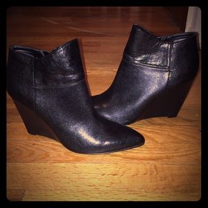 NEW Nine West wedge ankle booties - black leather
